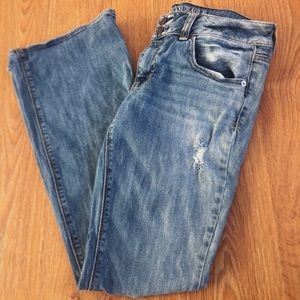 AE light wash-destroyed denim